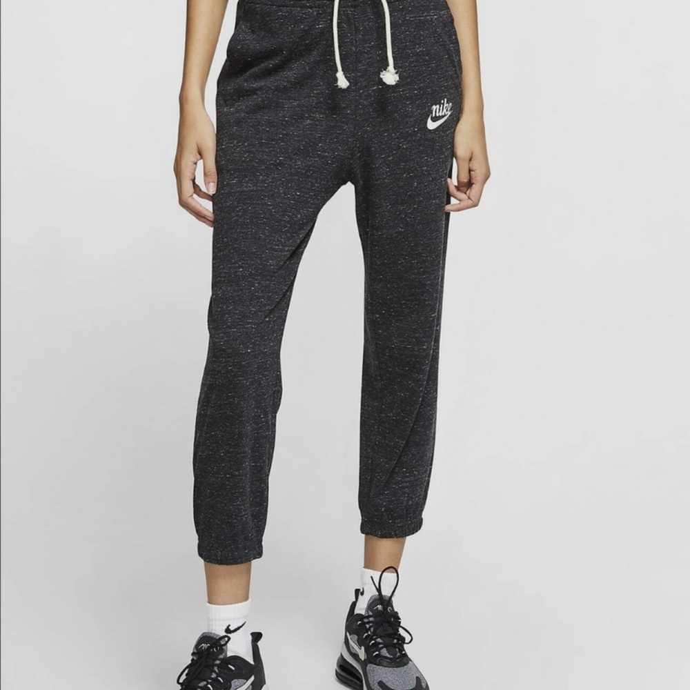 3/$20 ✨ - Nike Women's Vintage Black Jogger Pants